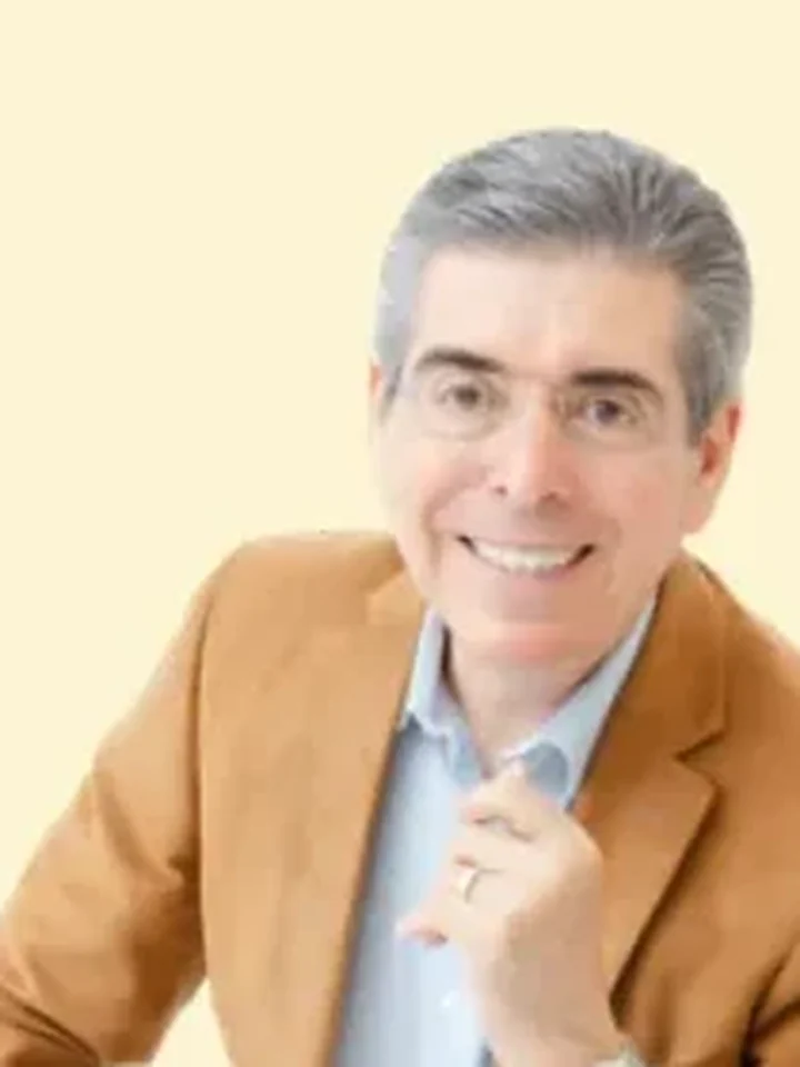 Dr. Ángel de Luna.
